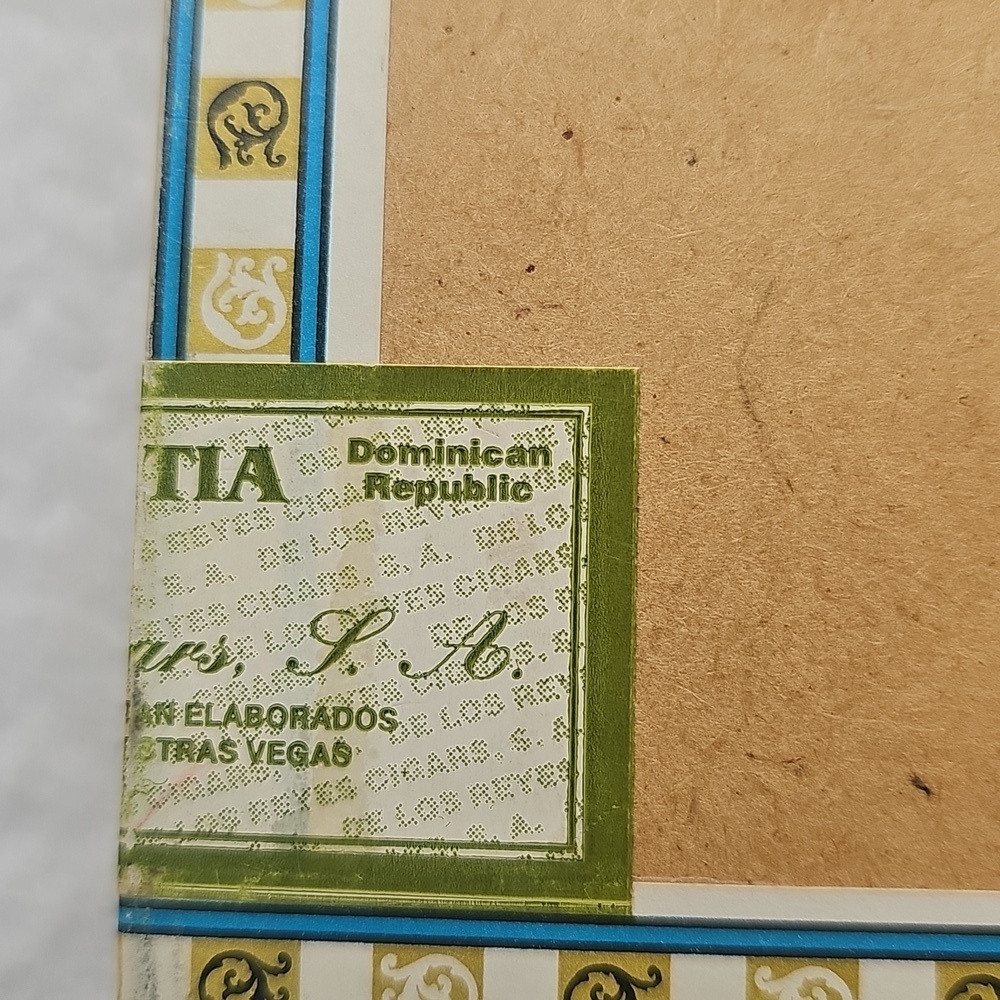 Vintage Unique Delicados Dominican Republic Cigar Box With Beaded Handle EUC - Picture 10 of 15